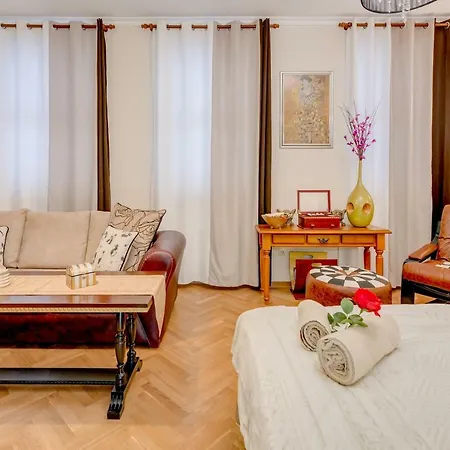 Artikat Apartment Split